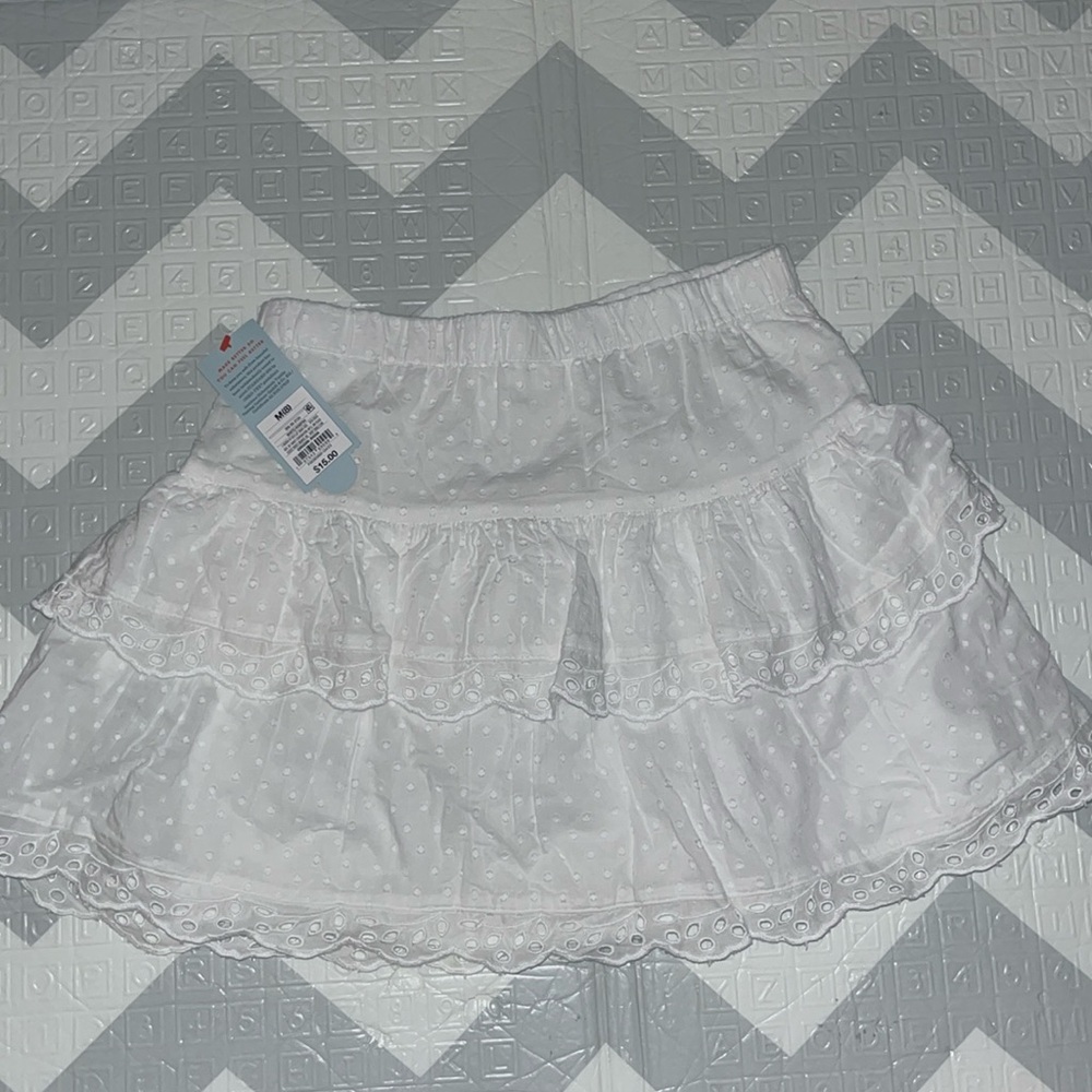100% cotton kids white skirt size 8 double layered